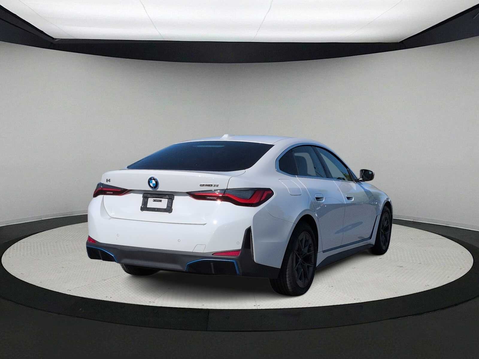 BMW i4 eDrive35 2024