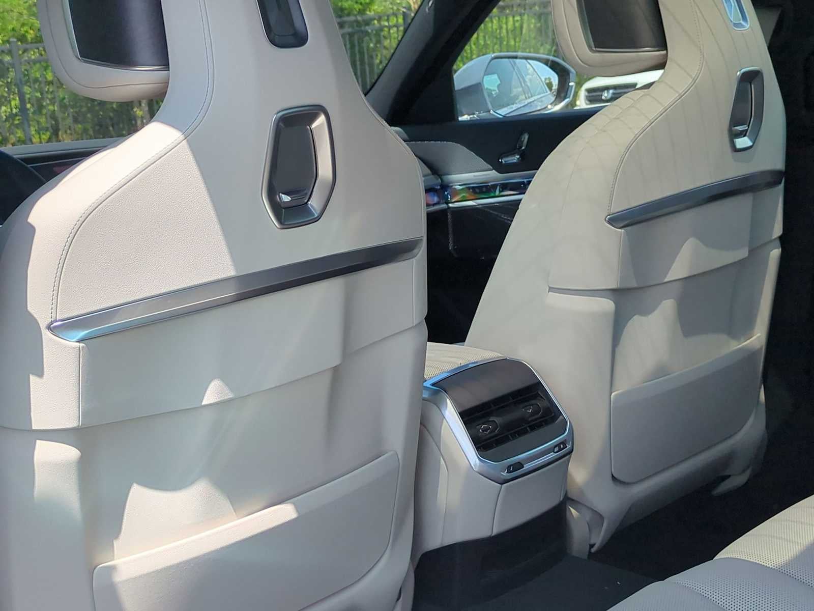 2025 BMW i7 eDrive50