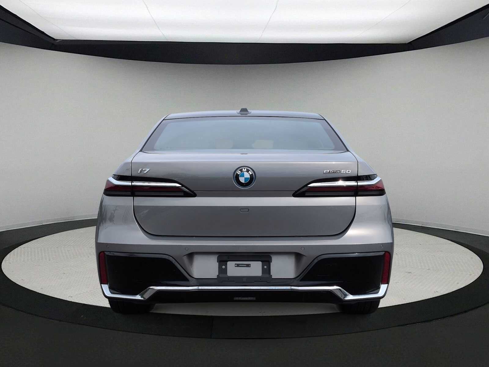 2025 BMW i7 eDrive50