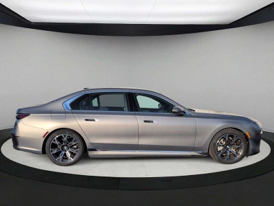 2025 BMW i7 eDrive50