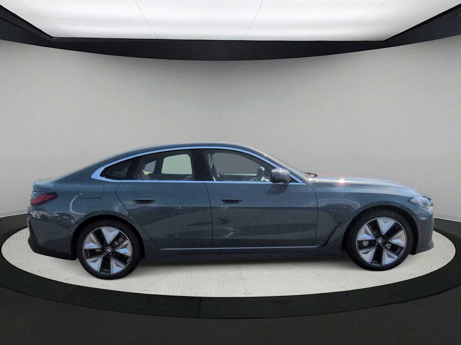 2026 BMW i4 xDrive40