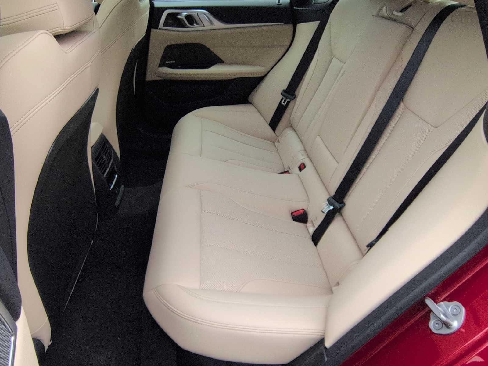 2026 BMW i4 xDrive40