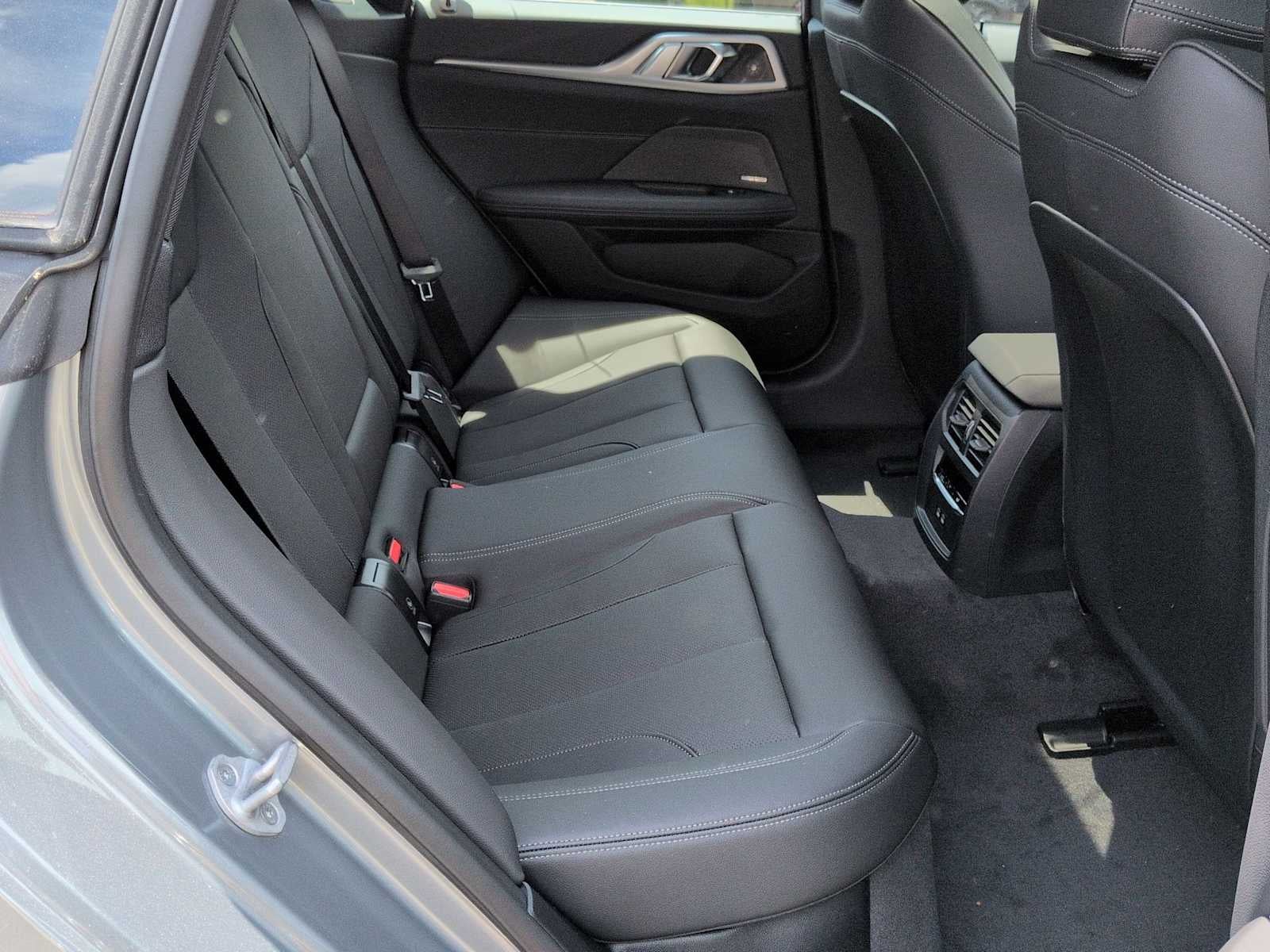 2026 BMW i4 xDrive40
