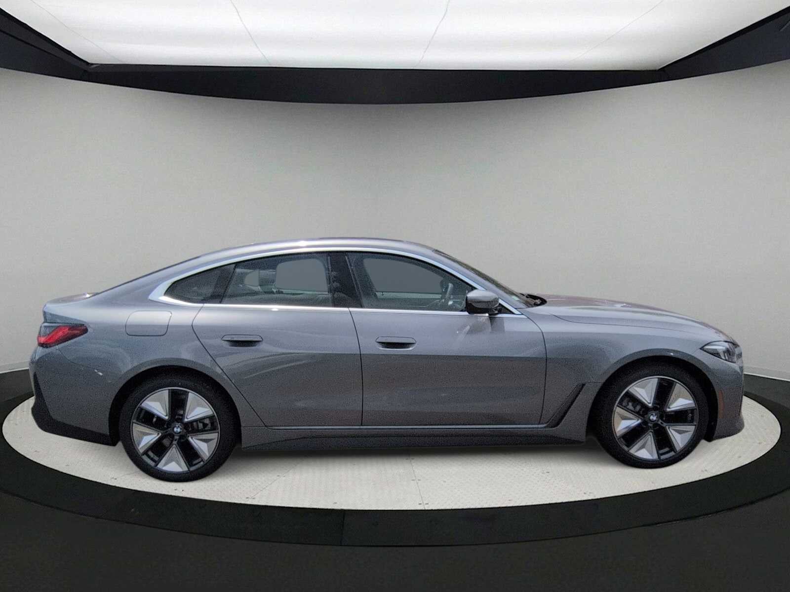 2026 BMW i4 xDrive40