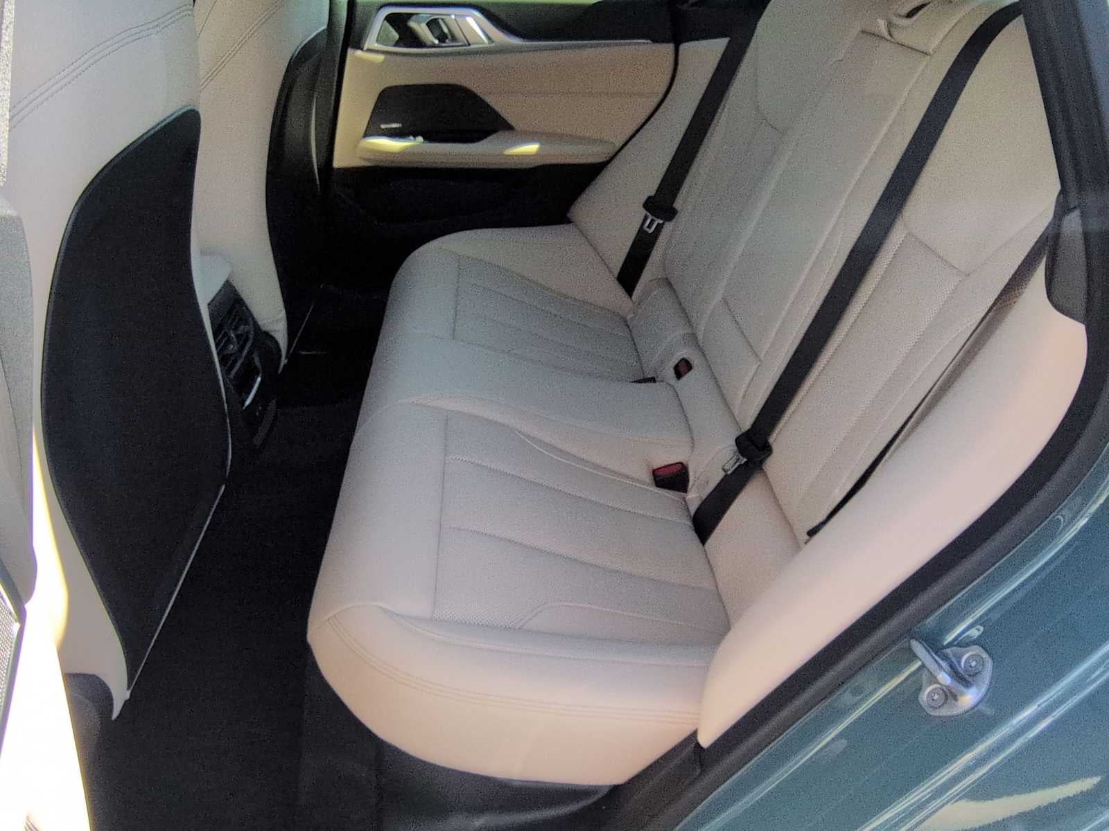 2026 BMW i4 xDrive40