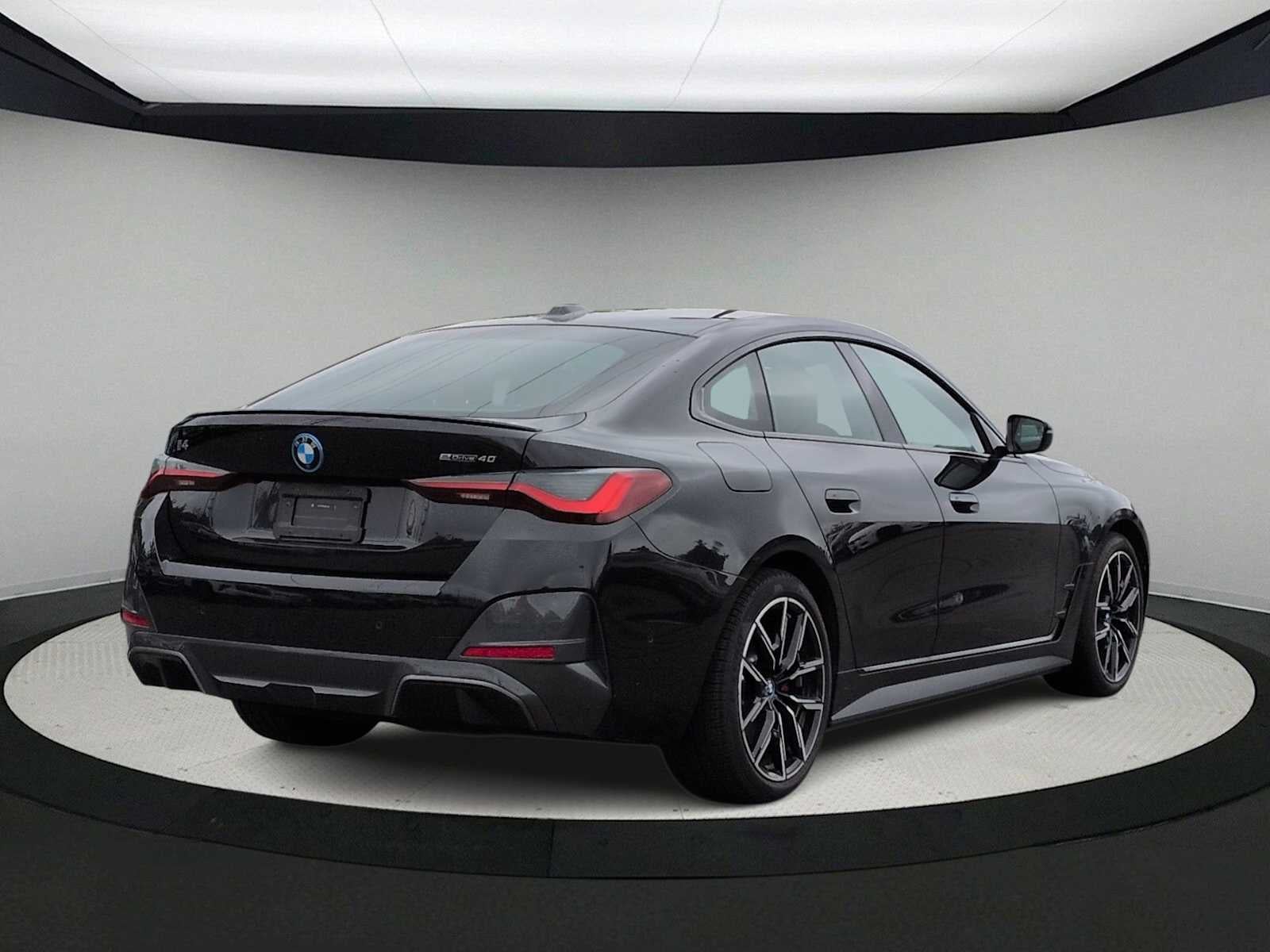 2024 BMW i4 eDrive40