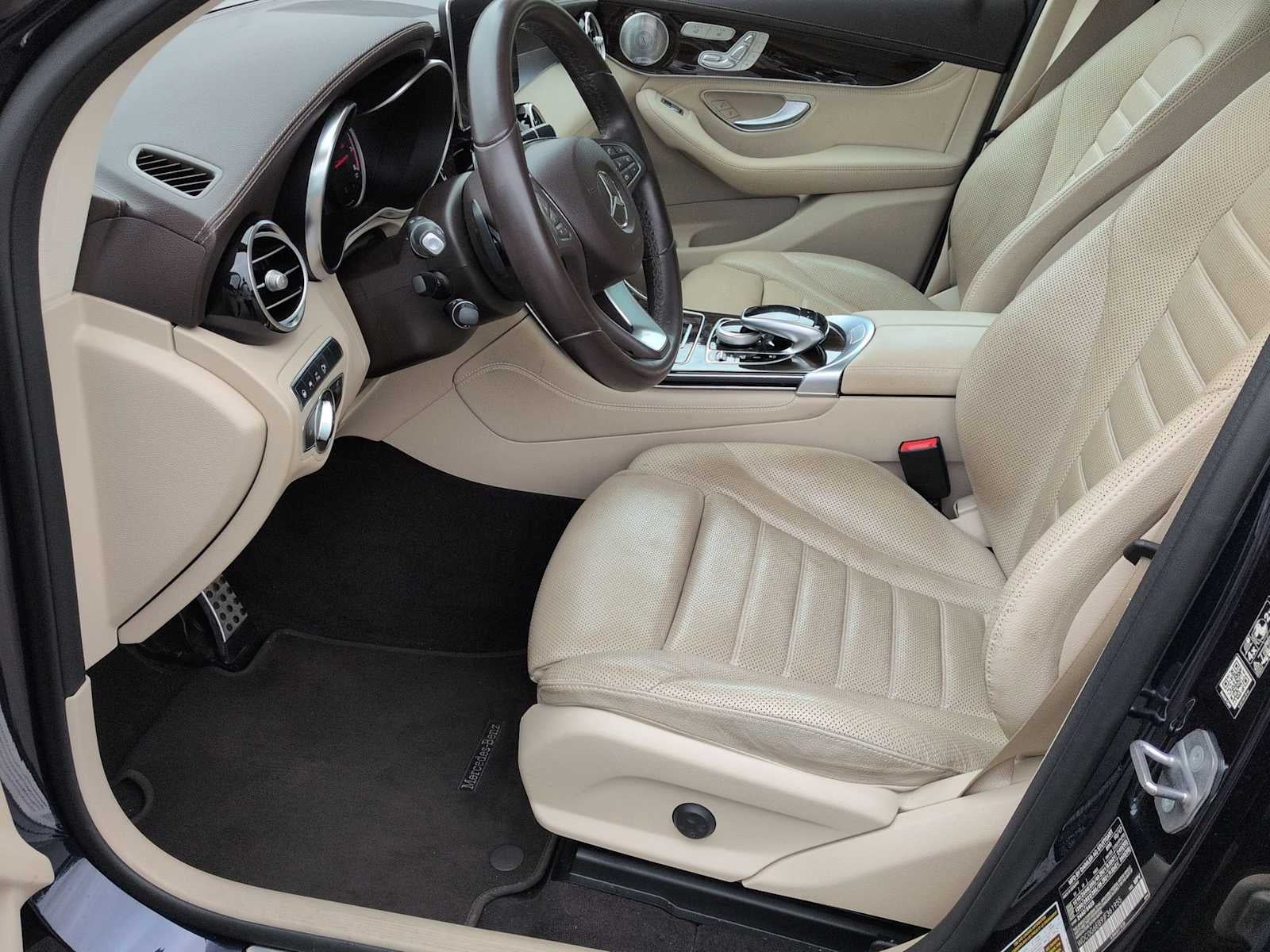 Mercedes-Benz AMG® GLC 43 AMG® GLC 43 (2018)