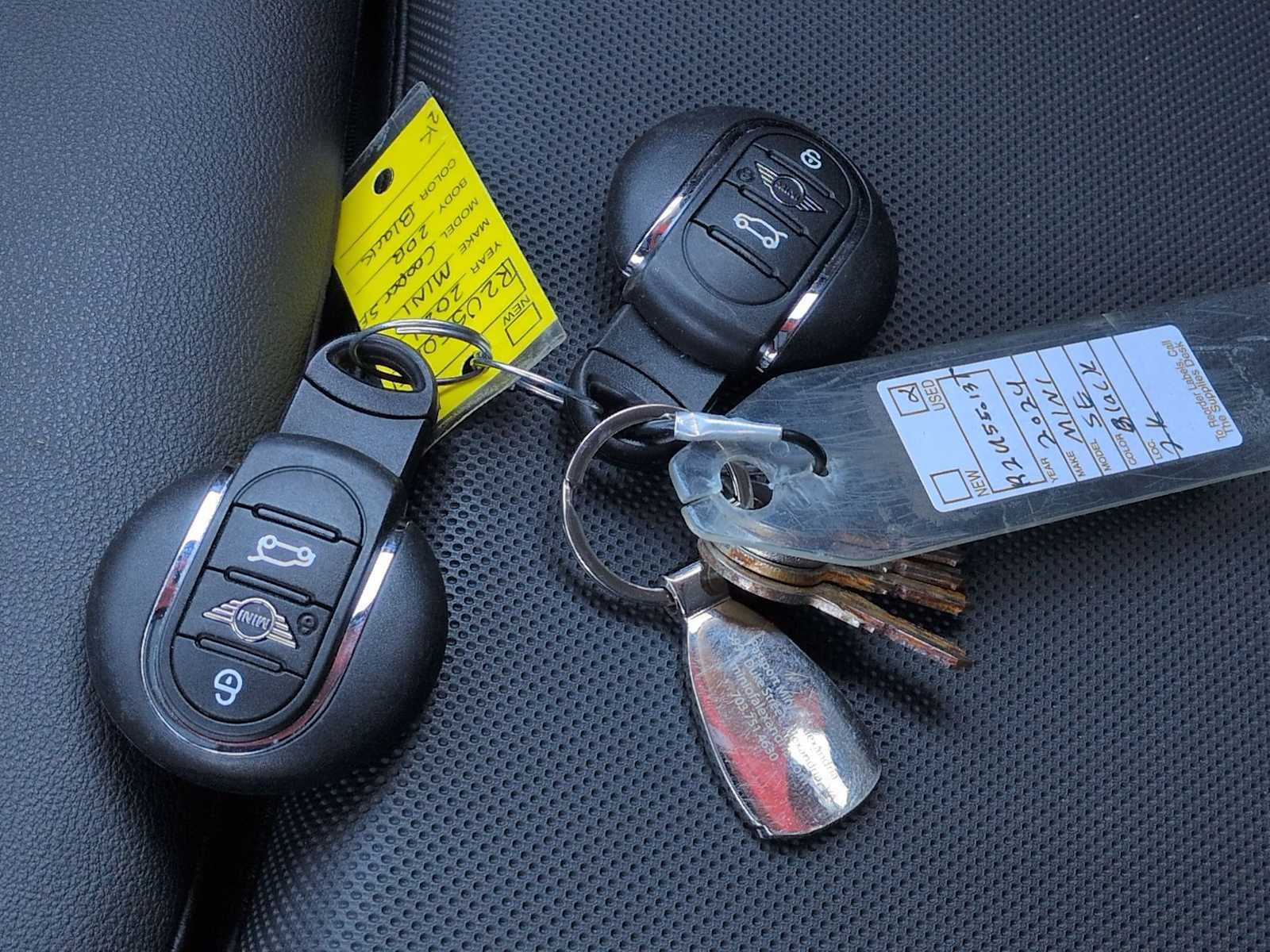 2024 MINI HARDTOP 2 PUERTAS Cooper SE