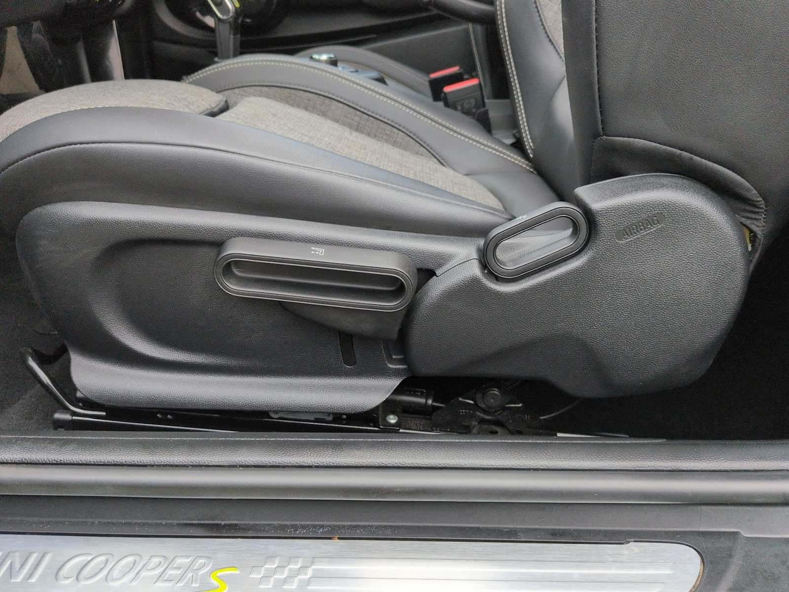 2023 MINI HARDTOP 2 PUERTAS Cooper SE