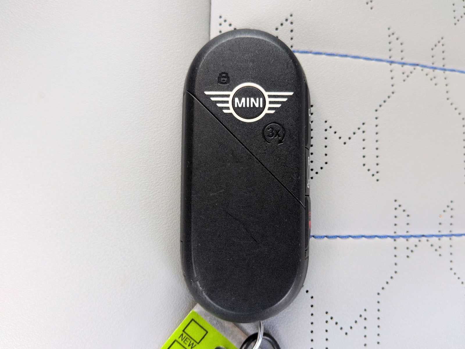 2025 MINI Techo Duro 2 Puertas Cooper S