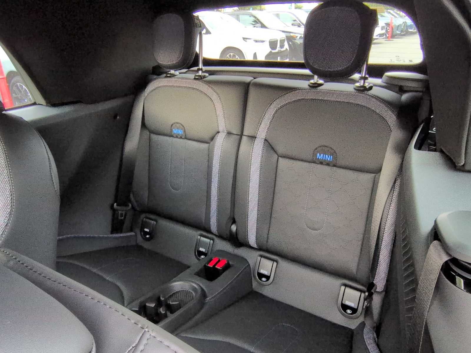 2026 MINI DESCAPOTABLE ICÓNICO