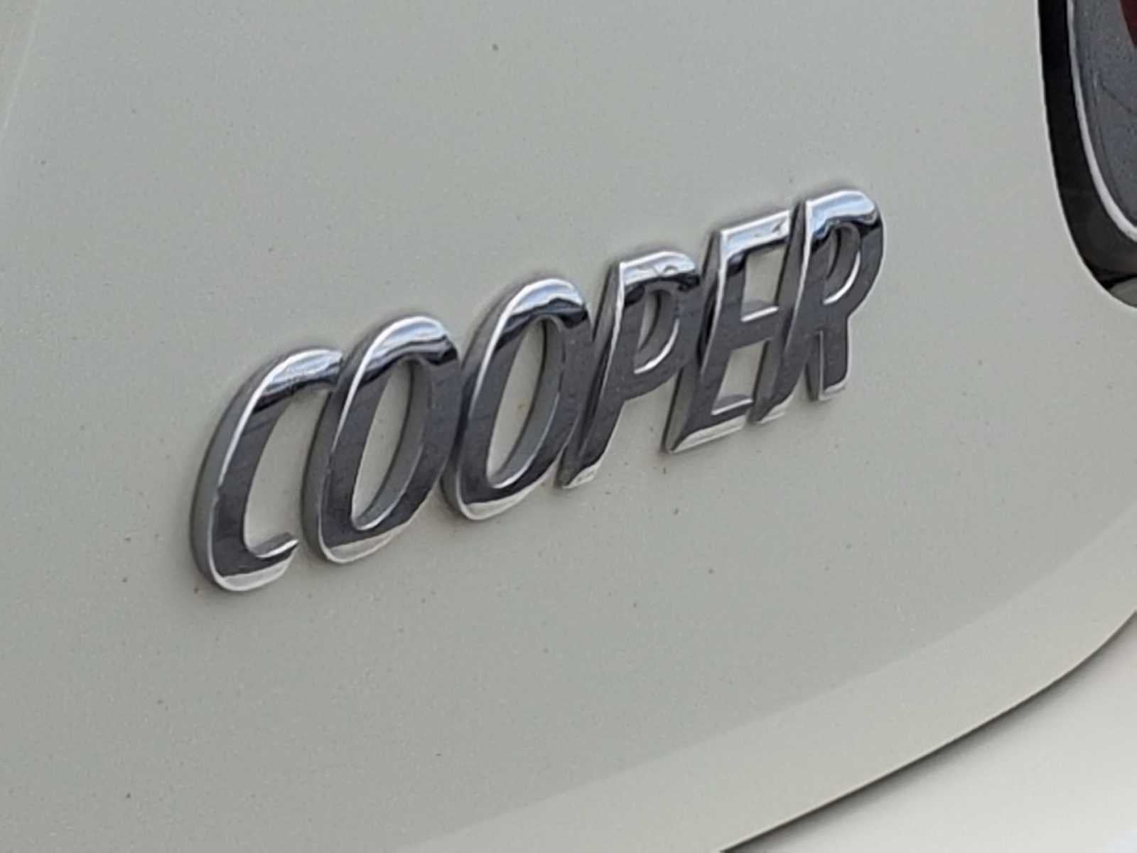 MINI HARDTOP 2 PUERTAS SIGNATURE 2022