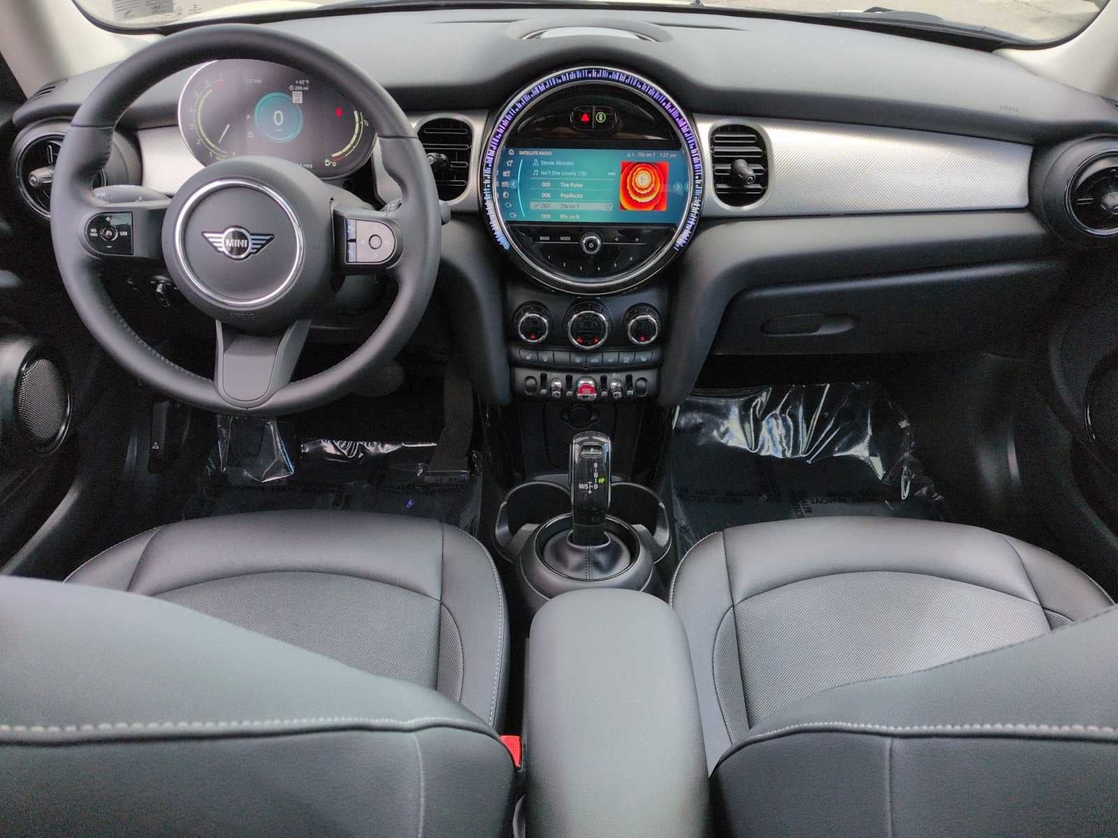 MINI HARDTOP 2 PUERTAS SIGNATURE 2022