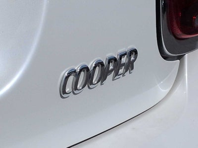 MINI Cooper de 4 puertas con techo rígido 2024
