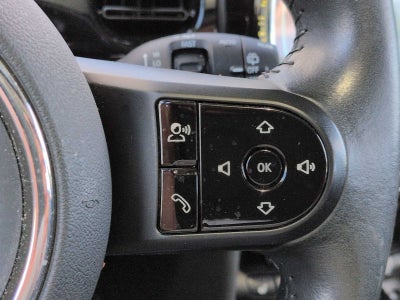 MINI Cooper de 4 puertas con techo rígido 2024