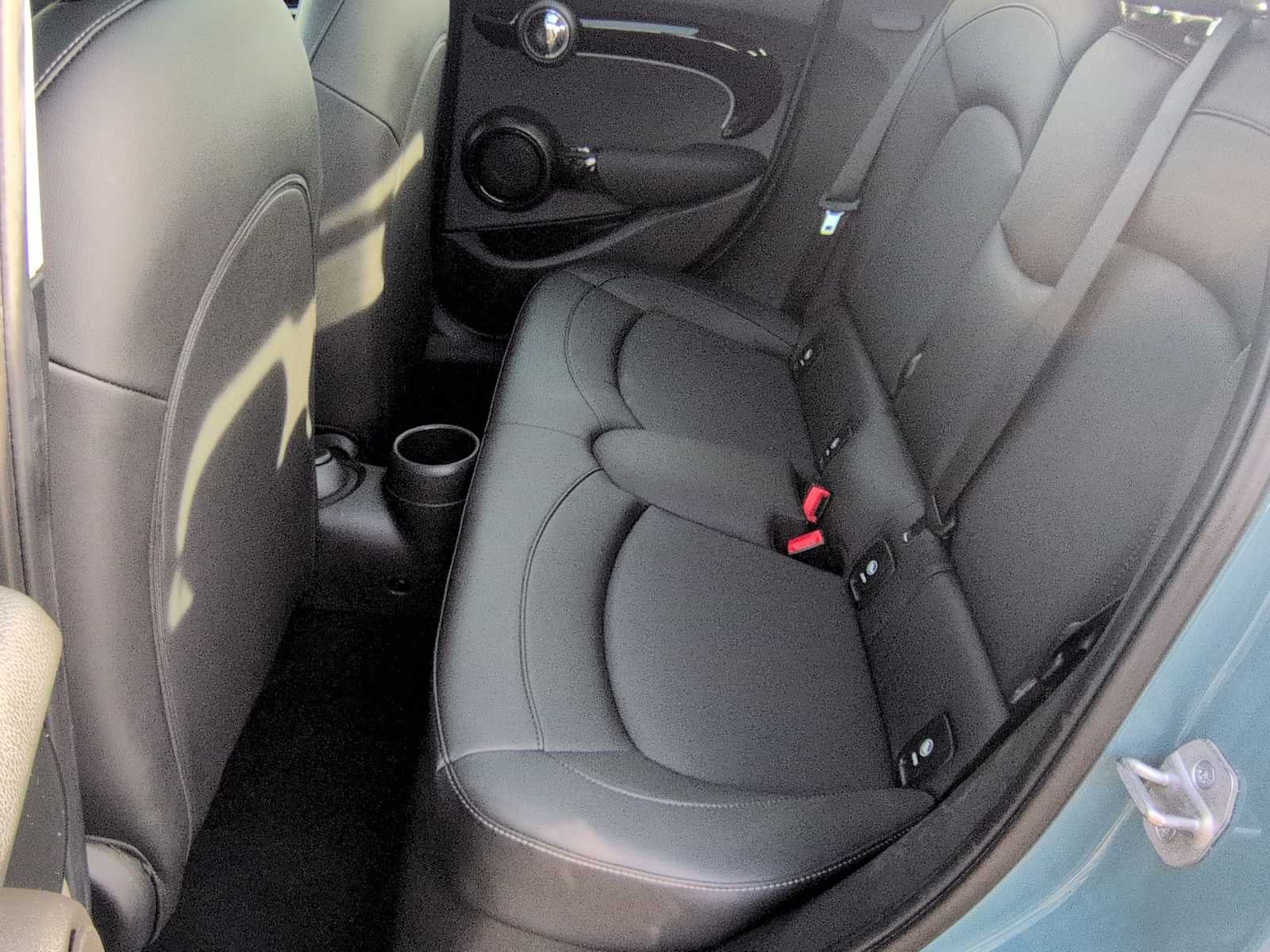 2023 MINI Techo Duro 4 Puertas Cooper