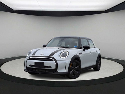 MINI Cooper de 4 puertas con techo rígido 2024