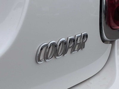 MINI Cooper de 4 puertas con techo rígido 2024