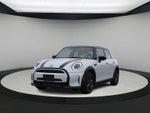 MINI Cooper de 4 puertas con techo rígido 2024