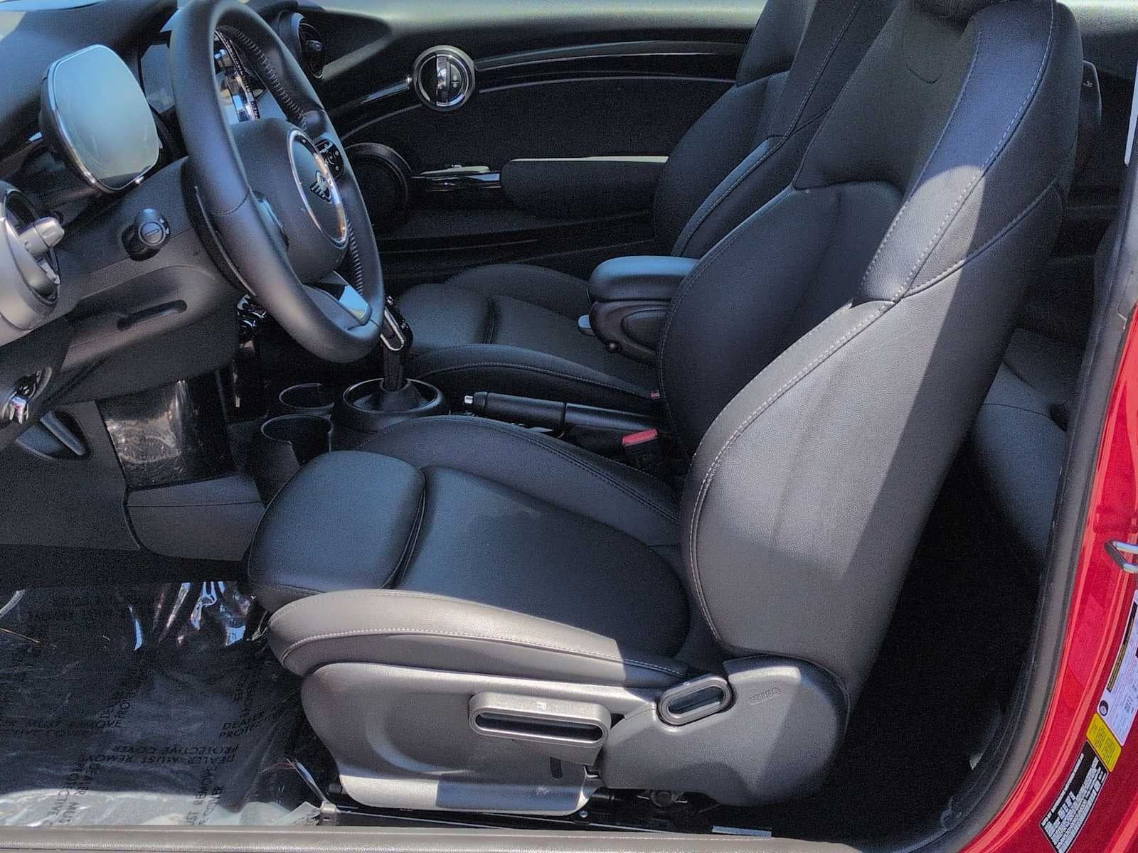 MINI Cooper S de 2 puertas con techo rígido, 2024