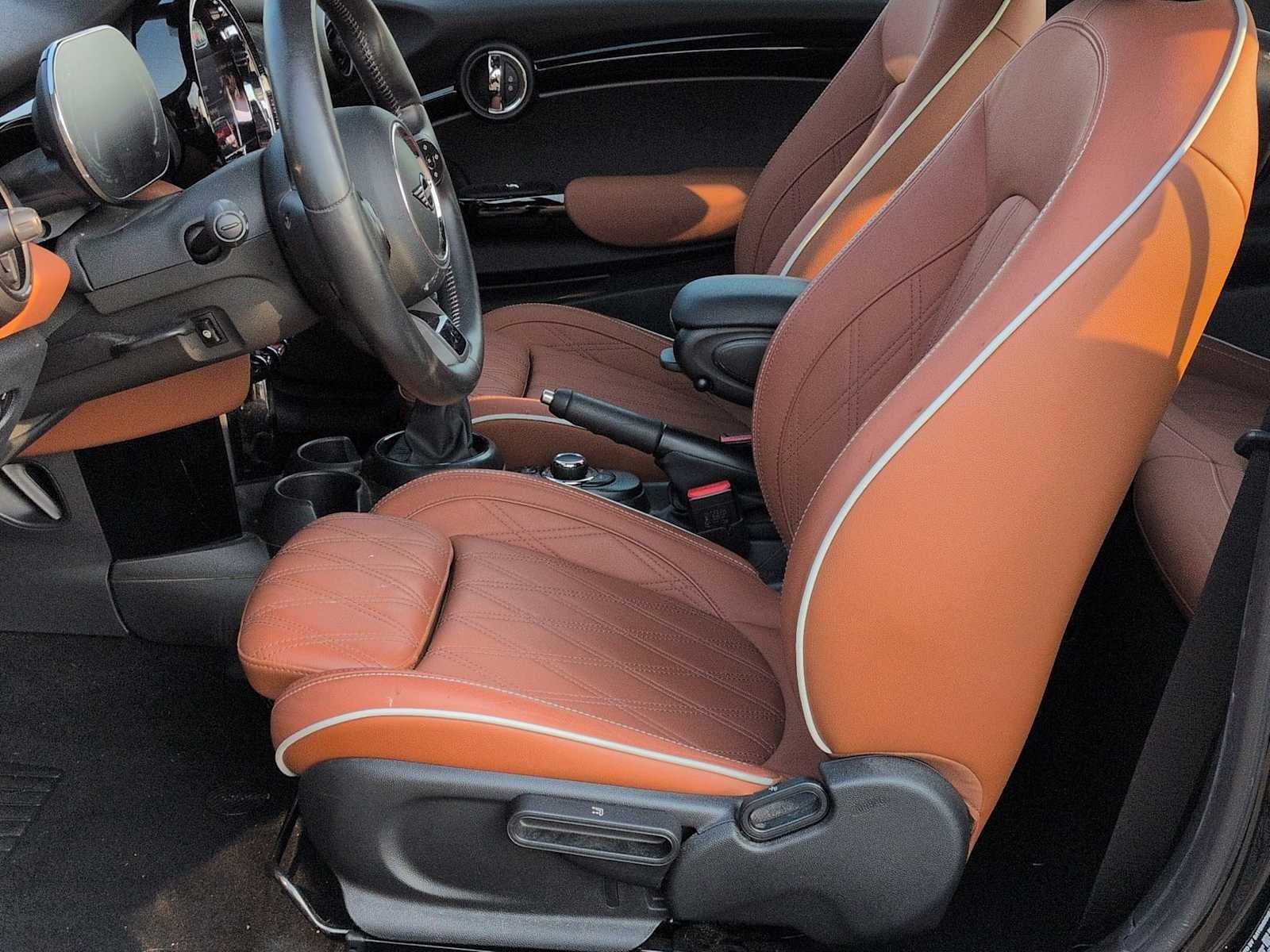 MINI Cooper S de 2 puertas con techo rígido, 2024