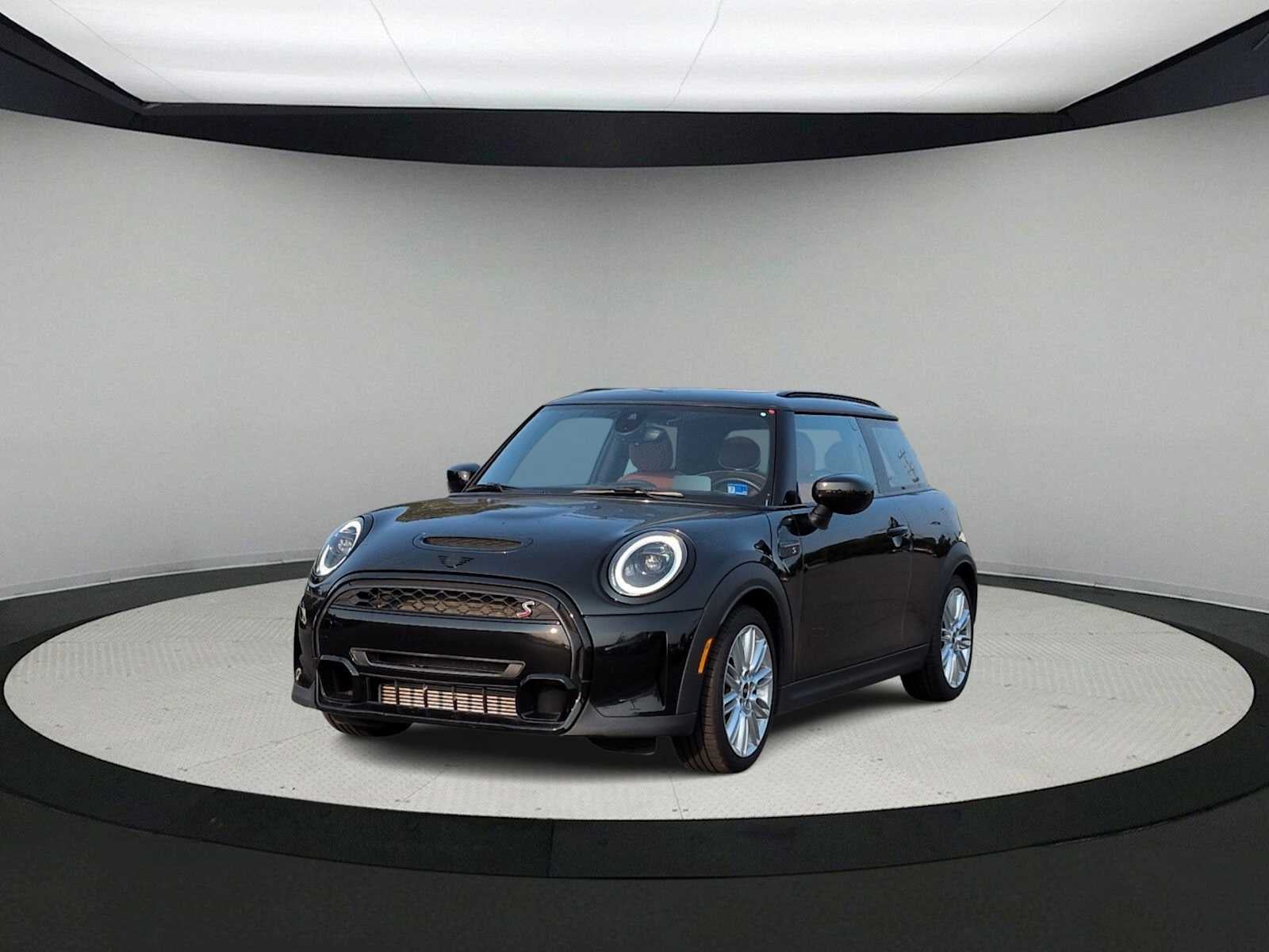 MINI Cooper S de 2 puertas con techo rígido, 2024