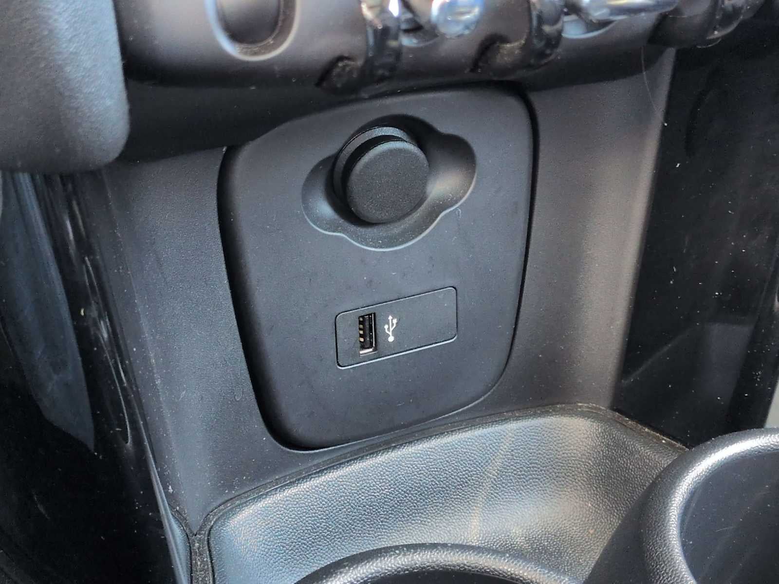 MINI Cooper S de 2 puertas con techo rígido, 2024