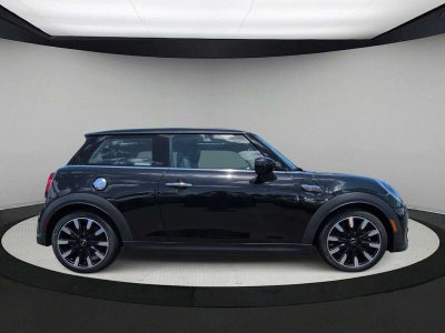 MINI Cooper S de 2 puertas con techo rígido, 2024
