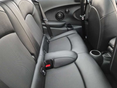 MINI Cooper de 2 puertas con techo rígido de 2018