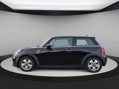 MINI Cooper de 2 puertas con techo rígido de 2018