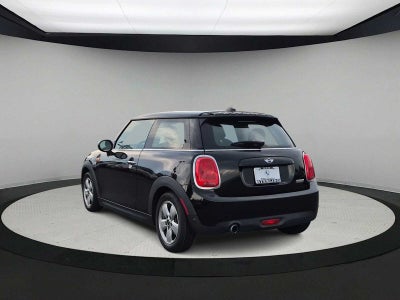 MINI Cooper de 2 puertas con techo rígido de 2018