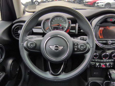 MINI Cooper S de 4 puertas con techo rígido de 2017