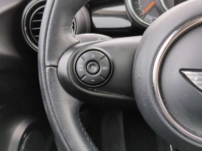 MINI Cooper S de 4 puertas con techo rígido de 2017