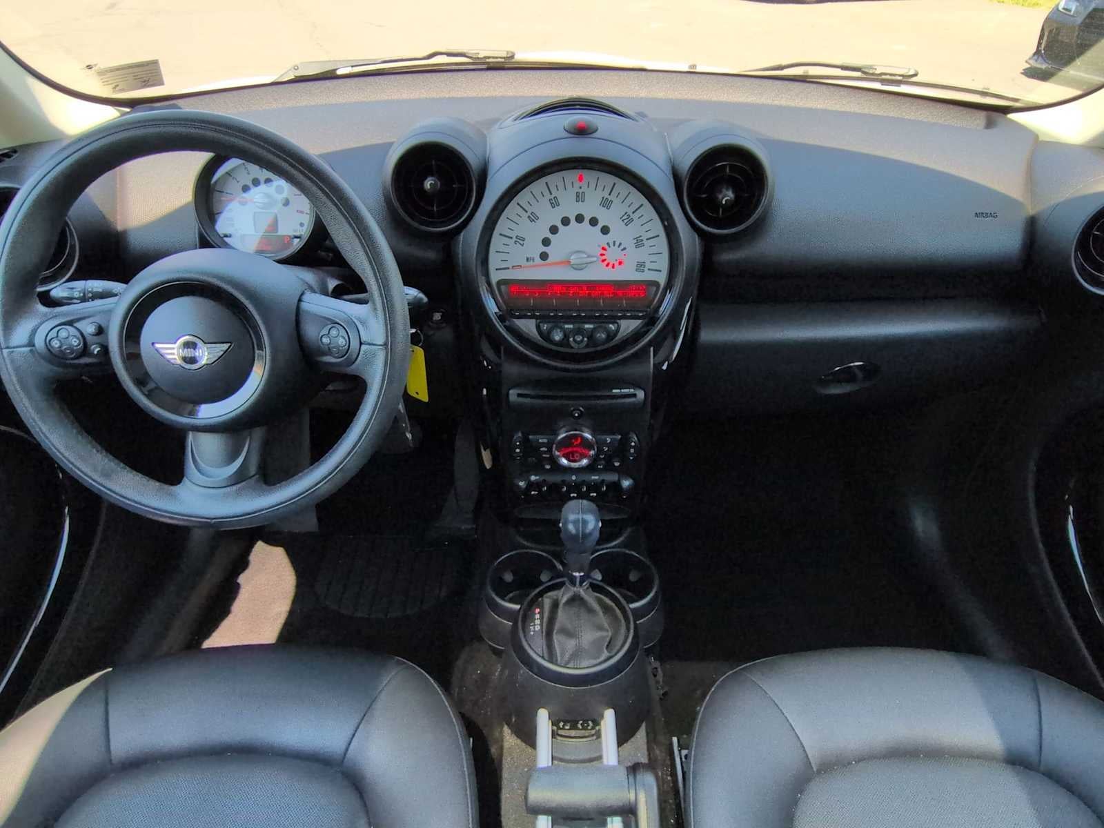 MINI Countryman de 2014, tracción delantera, 4 puertas