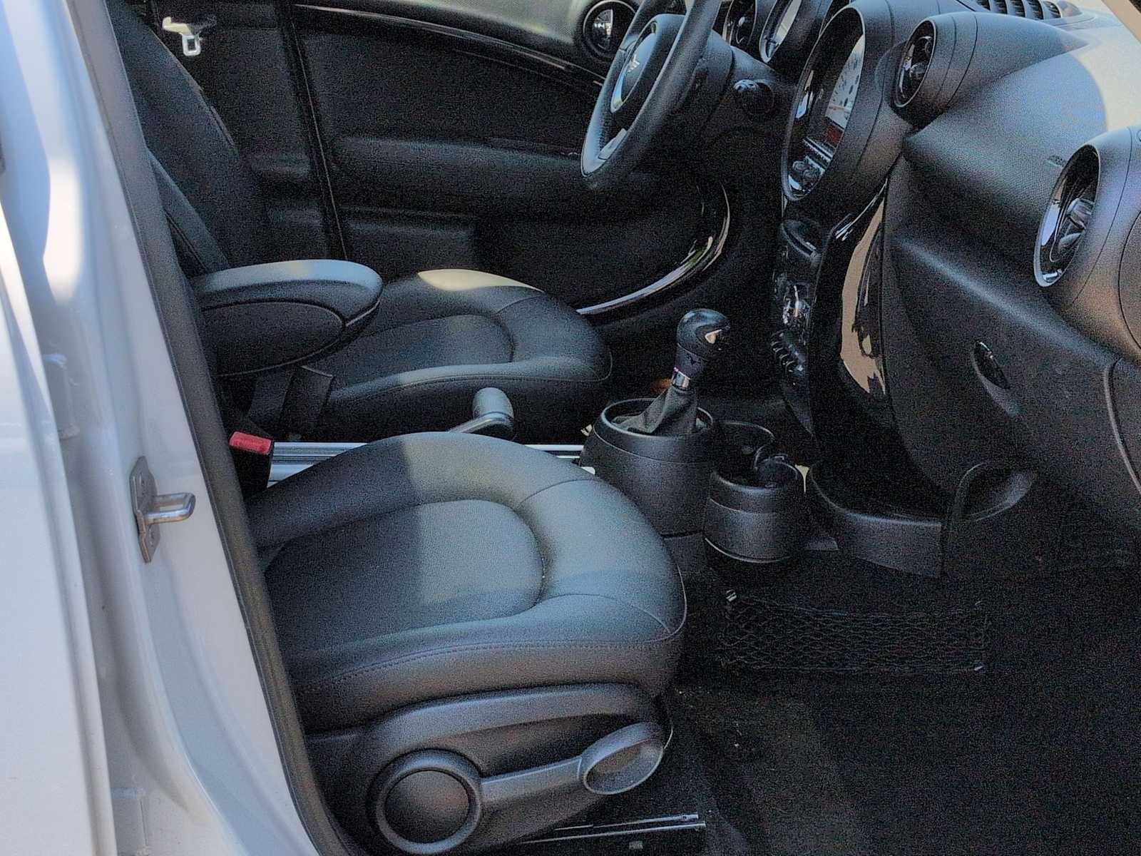 MINI Countryman de 2014, tracción delantera, 4 puertas