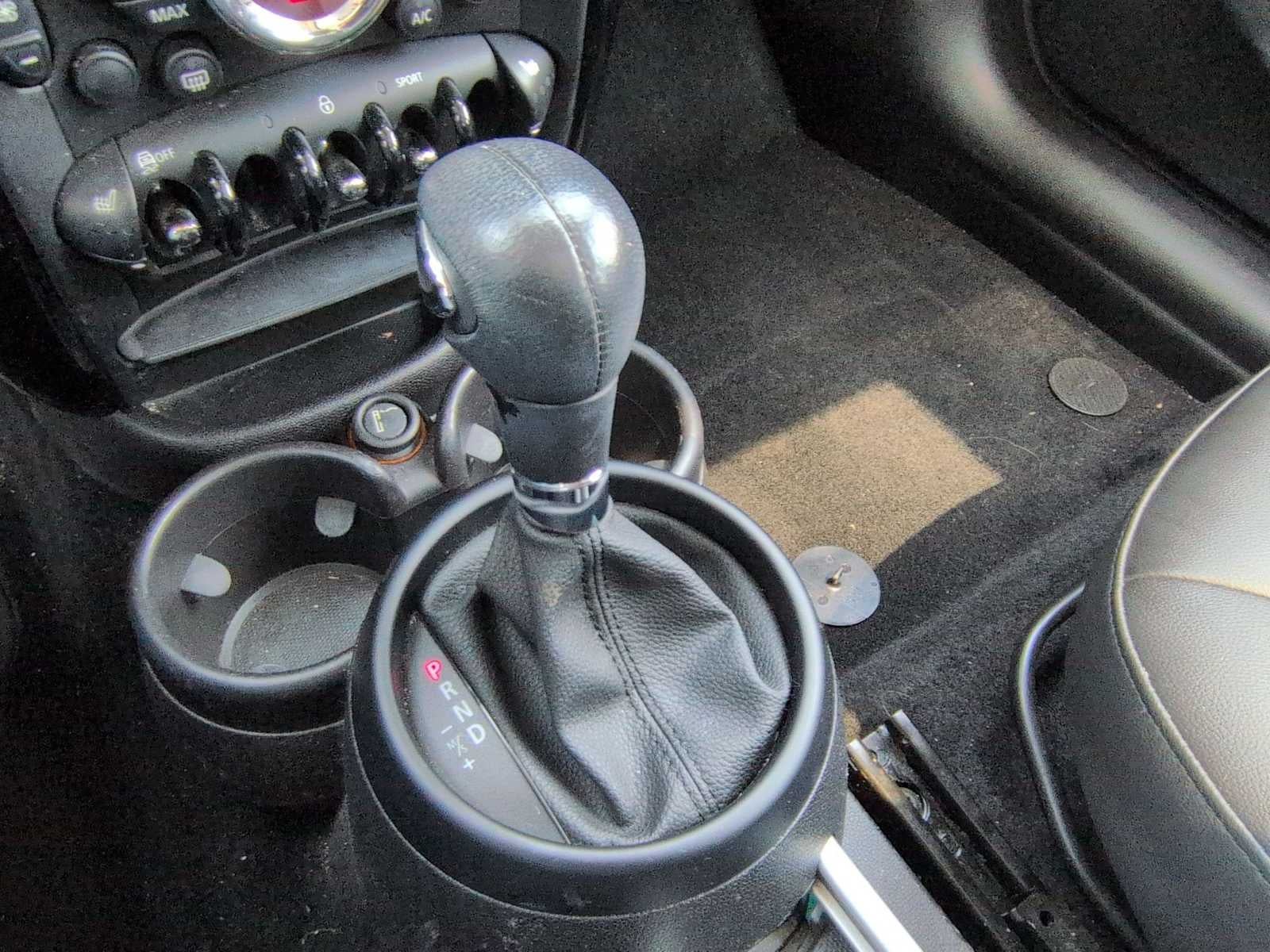 MINI Countryman de 2014, tracción delantera, 4 puertas