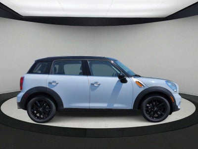 MINI Countryman de 2014, tracción delantera, 4 puertas