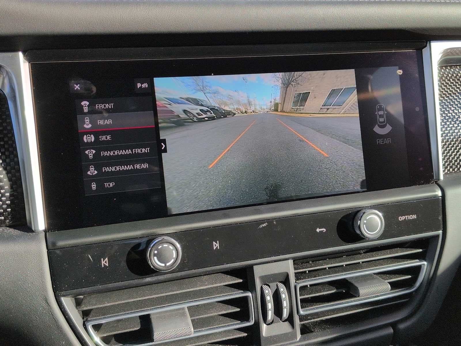 Porsche Macan GTS 2023