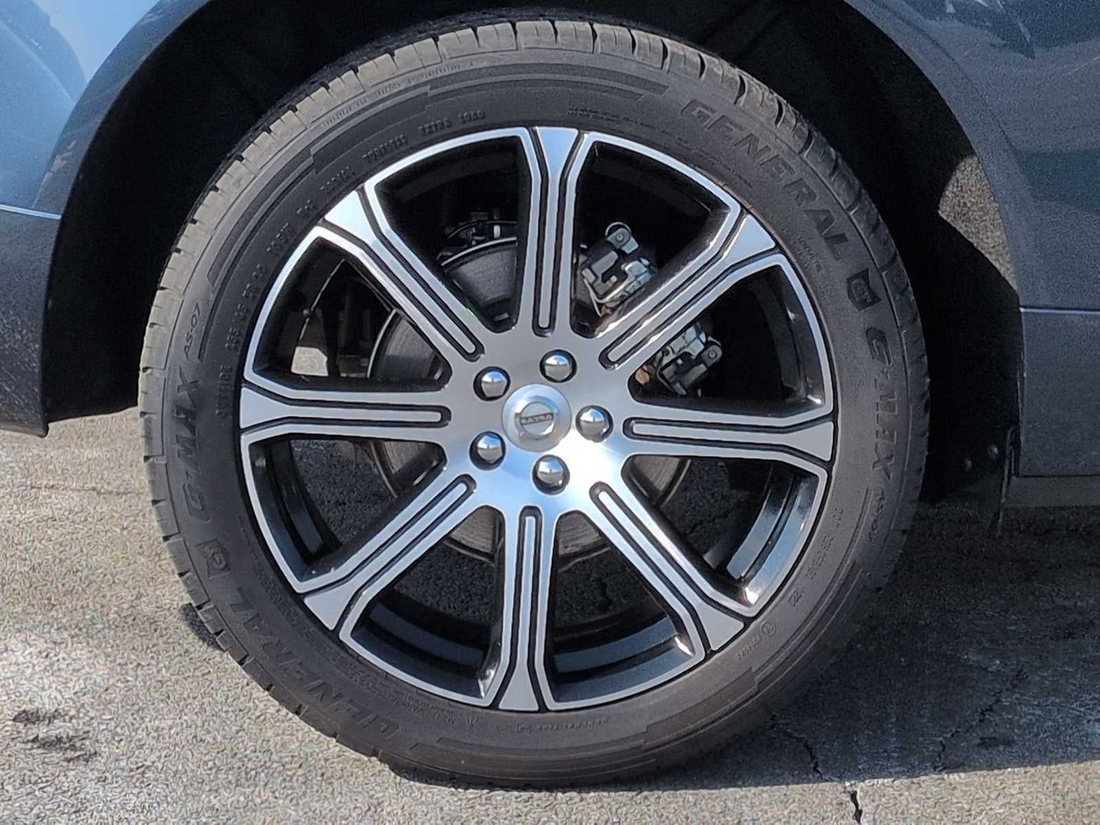 2021 Volvo XC60 Inscription