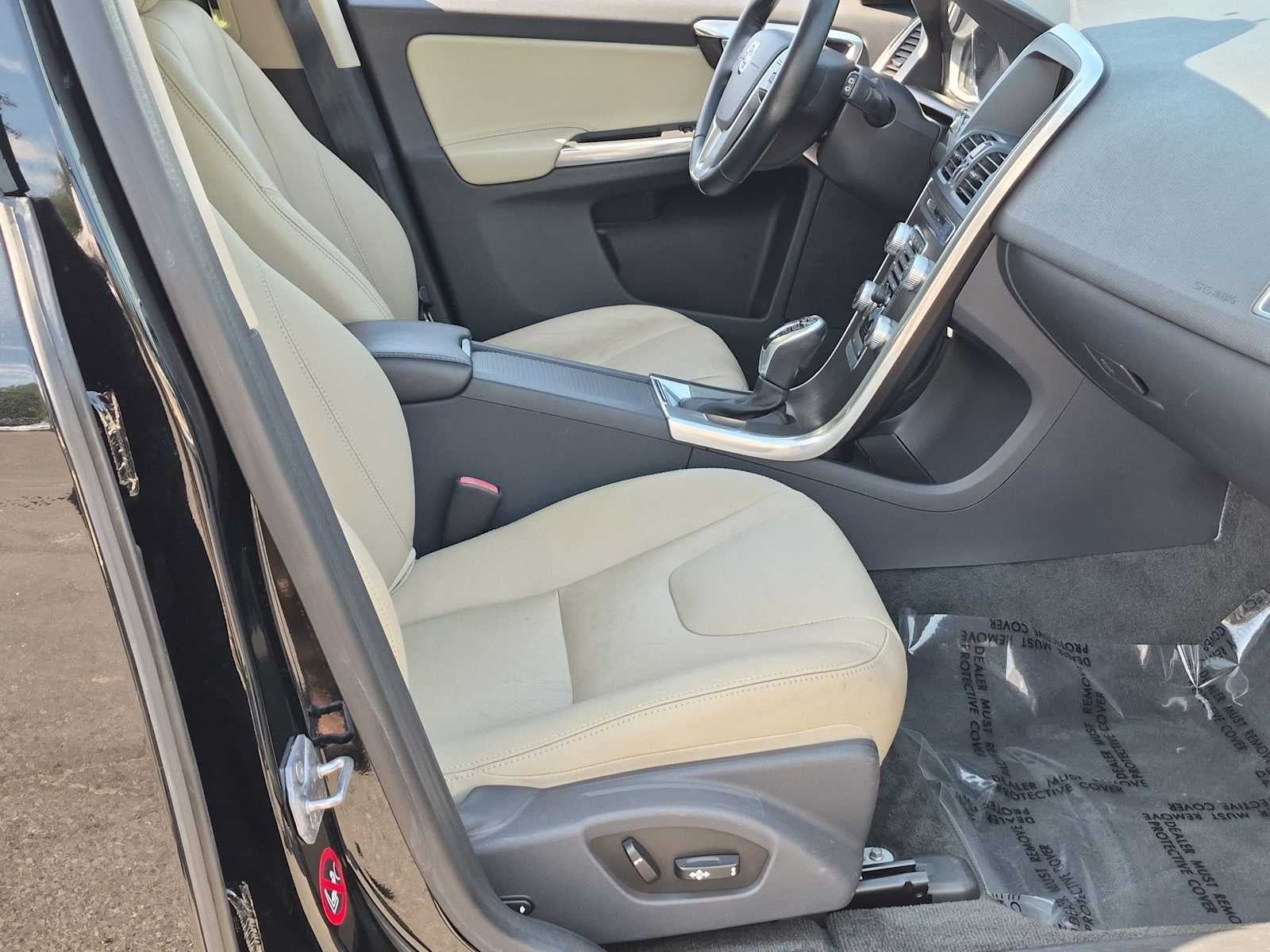 2016 Volvo XC60 T5 Premier