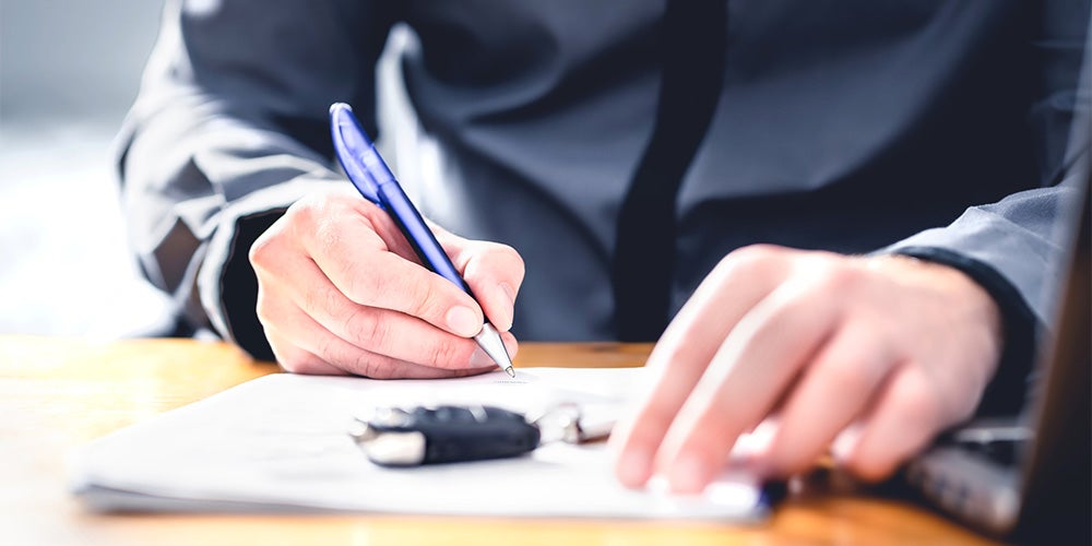 BMW de Sterling le ayudará a encontrar soluciones de préstamo de coche.